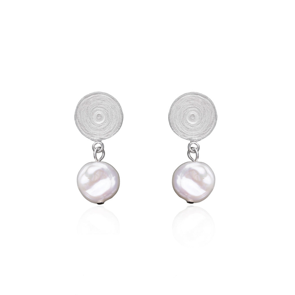 OH Voila Round Cosmos with Pearl Earrings Silver 